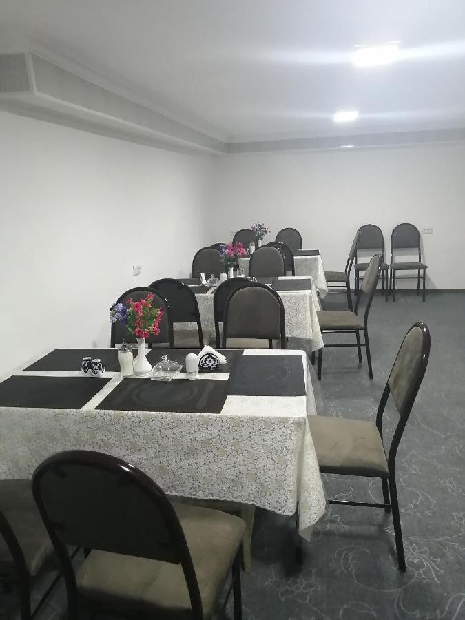 Aziz Hotel Samarkand Bagian luar foto
